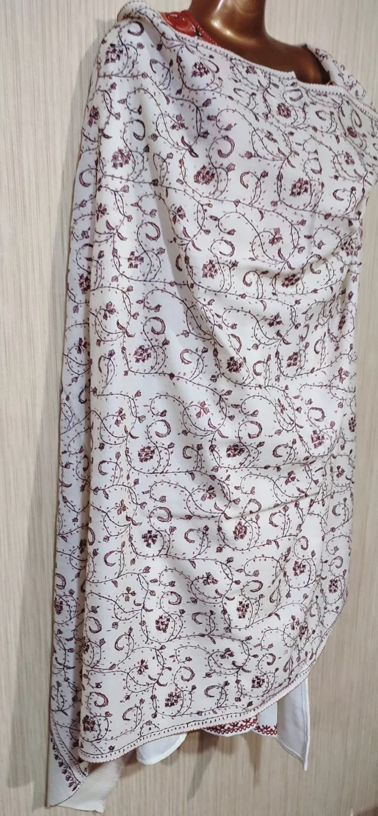 Pashmina Kashmiri Shawl Beige, Full Embroidery Work - Image 5