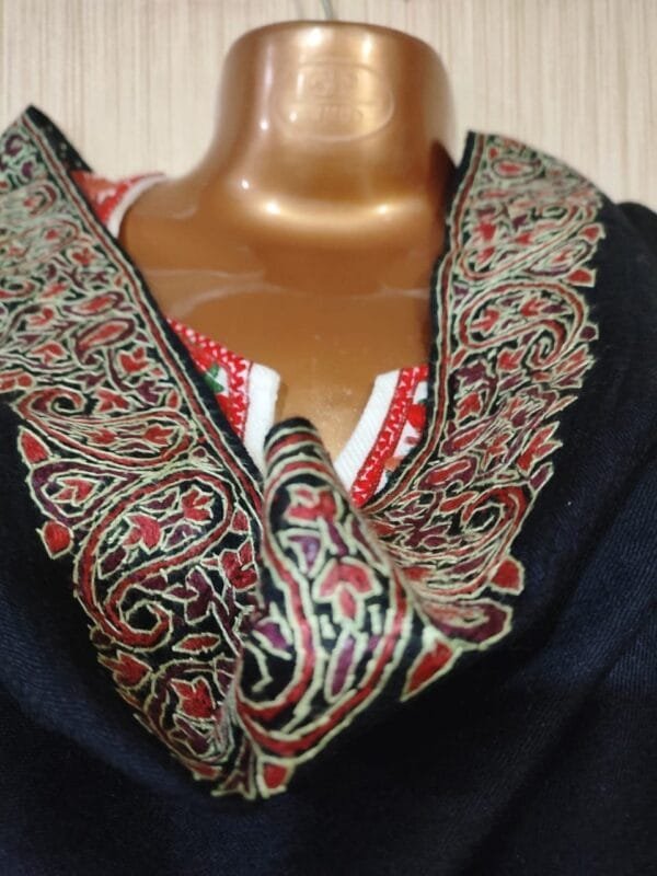 Pashmina Kashmiri Shawl Black, Border Embroidery Work