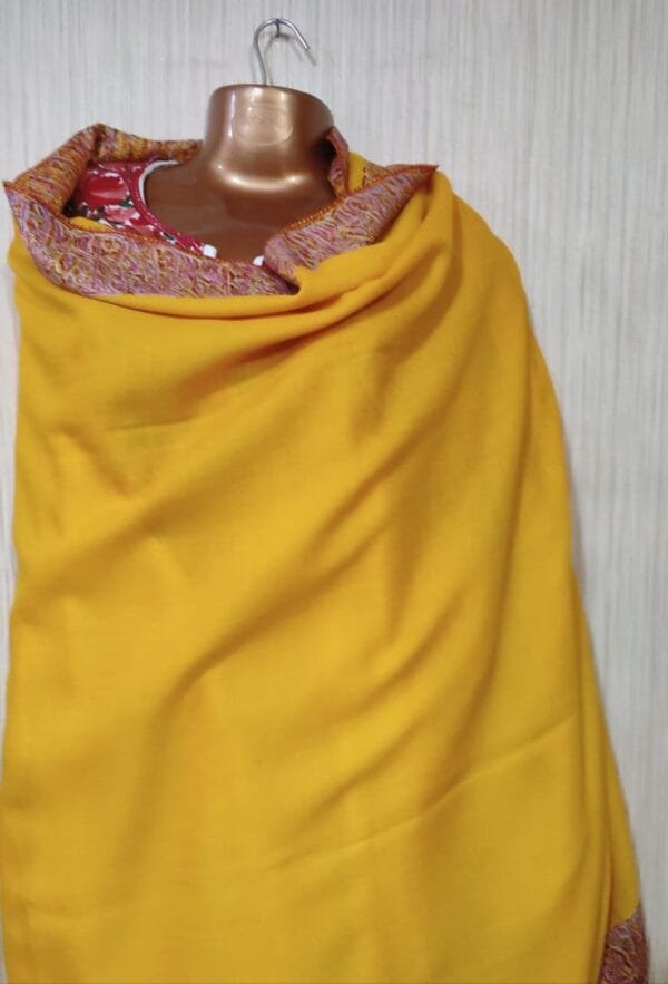 Pashmina Kashmiri Shawl Yellow, Doordaar Embroidery Work - Image 4