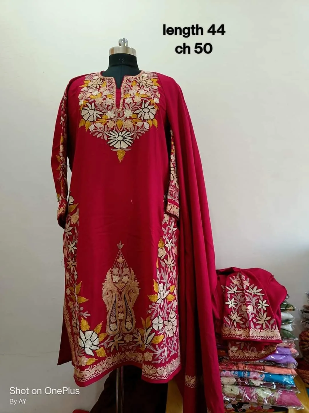 Pure Raffle Wool Pheran with Stole in Red Colour - Image 2