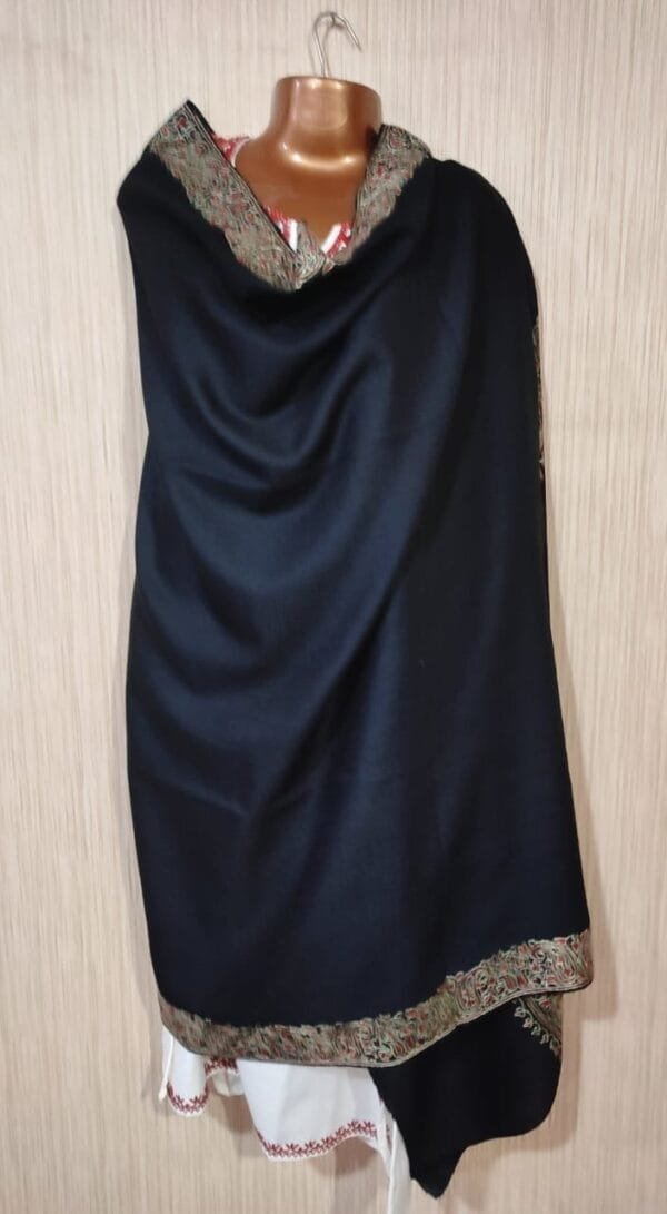 Pashmina Kashmiri Shawl in Black, Thin Border Embroidery - Image 5