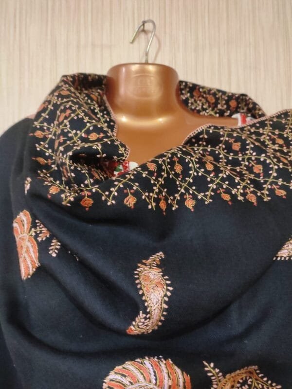 Pashmina Kashmiri Shawl Black, Border and Bootidaar Embroidery - Image 3