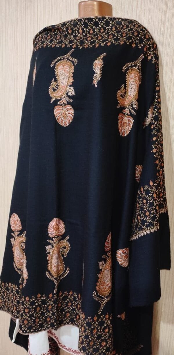 Pashmina Kashmiri Shawl Black, Border and Bootidaar Embroidery - Image 4