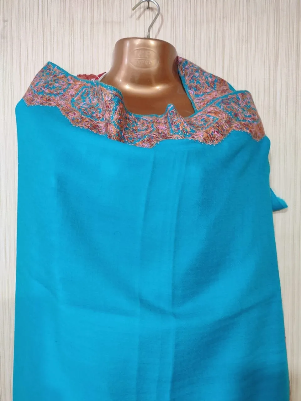 Pashmina Kashmiri Shawl Azure, Border Embroidery - Image 5