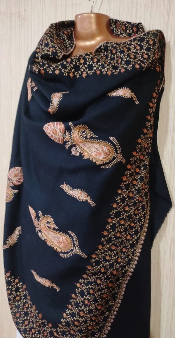 Pashmina Kashmiri Shawl Black, Border and Bootidaar Embroidery - Image 6