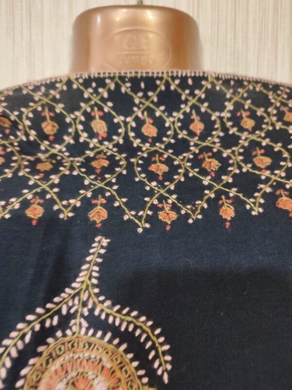 Pashmina Kashmiri Shawl Black, Border and Bootidaar Embroidery - Image 9