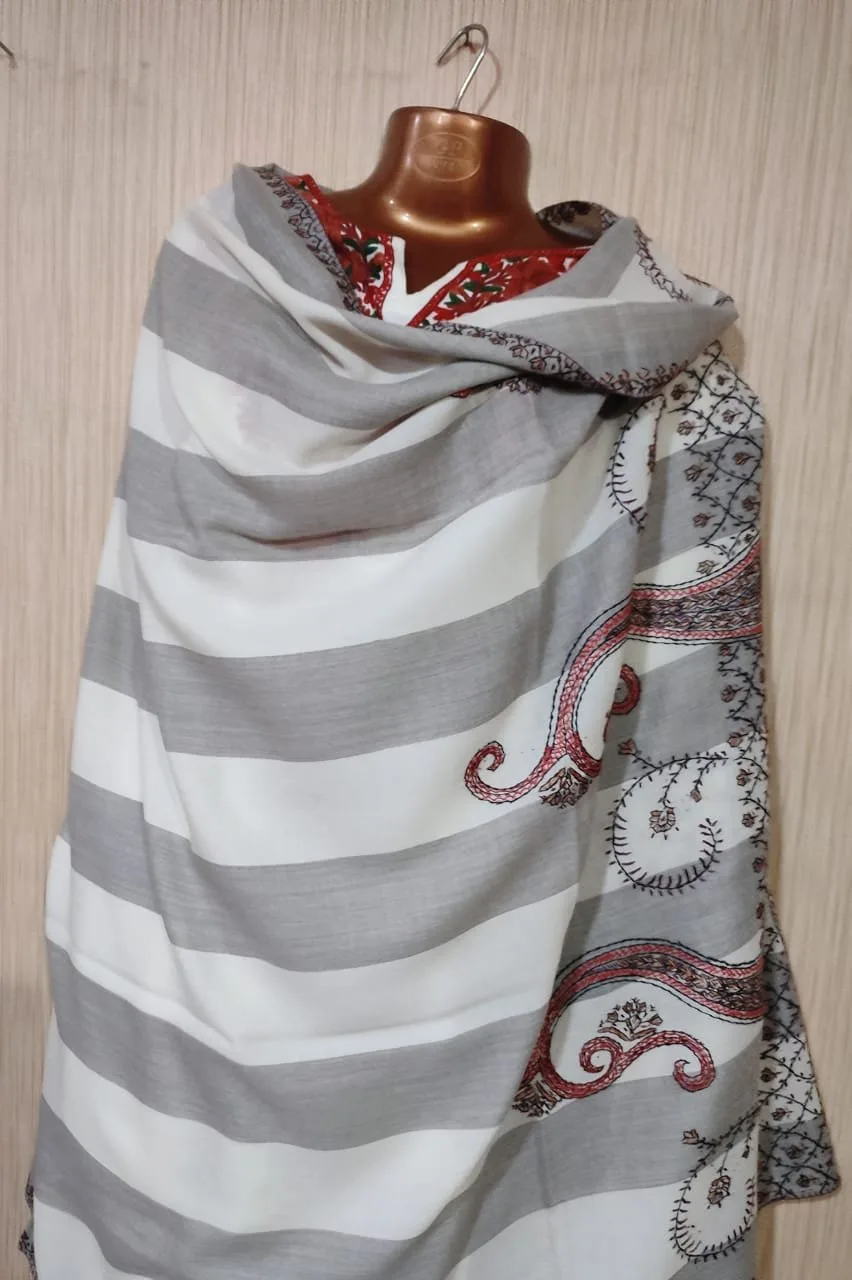 Pashmina Kashmiri Shawl Striped White, Full Embroidery - Image 3