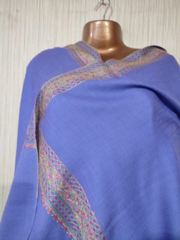 Pashmina Kashmiri Shawl Lavender, Embroidery - Image 5