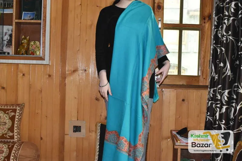 Pashmina Kashmiri Shawl Azure, Border Embroidery - Image 2