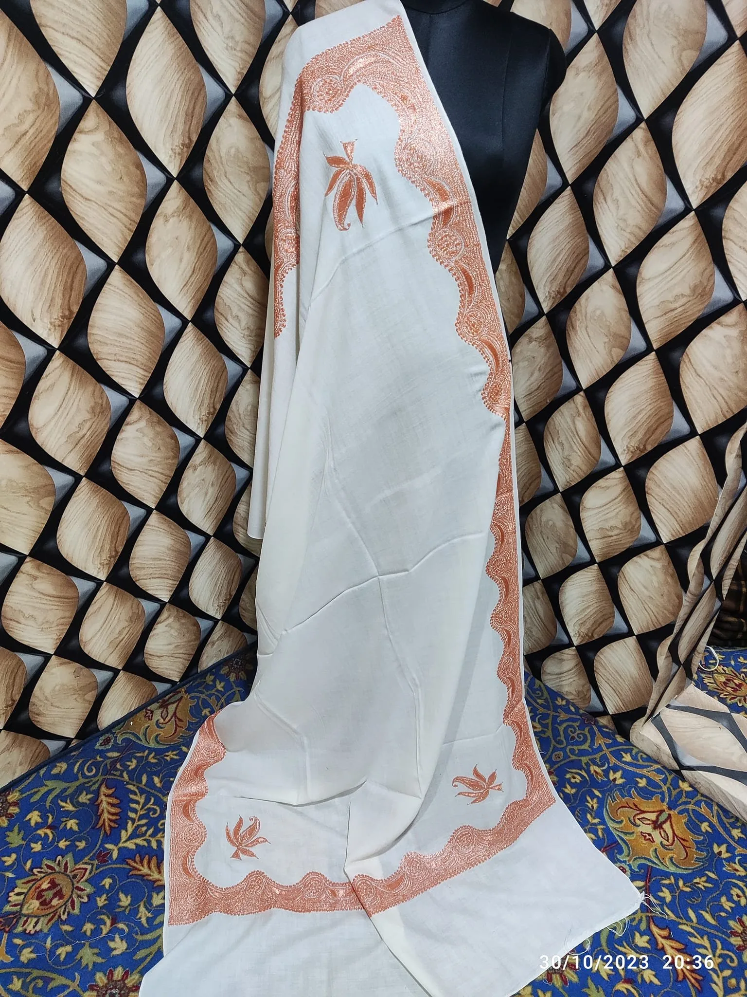 Pure TUSHA Bridal cum Party Wear Shawl 10 Pcs - Image 4